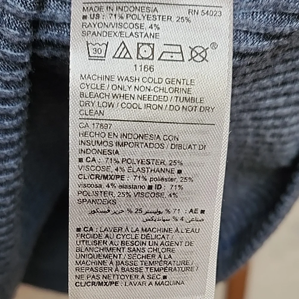 Old Navy Blue Wrap Top - Picture 7 of 9